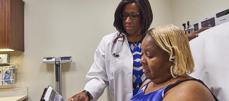 Cardiologist patient consultation