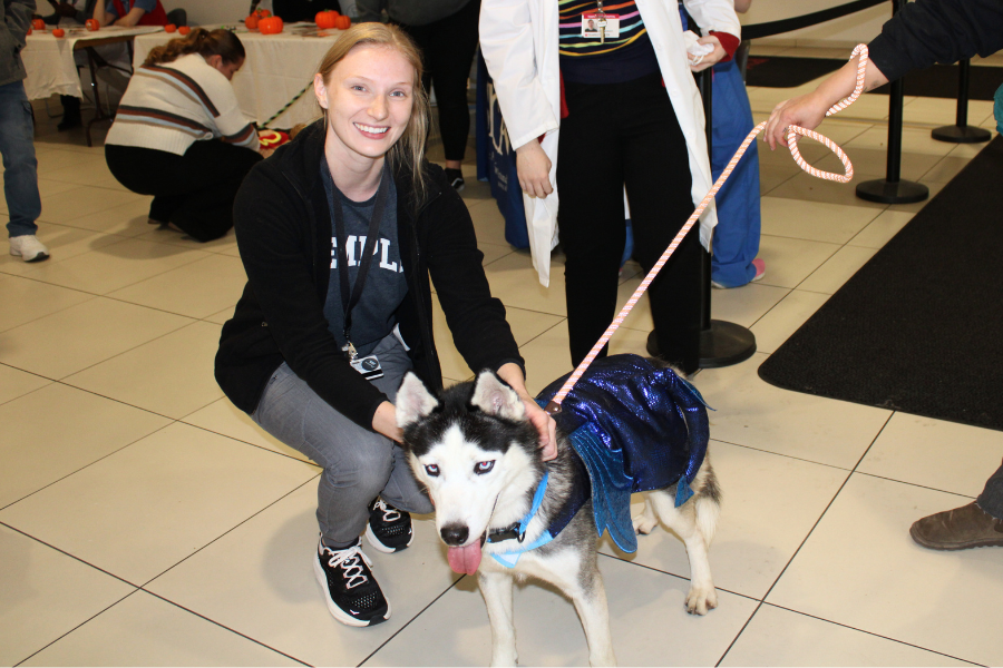 A TUH-Main Campus employee meets a very Husky pal!