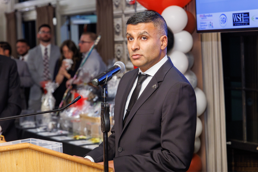 Dr. Shenoy delivering his Iron Man Award acceptance speech.