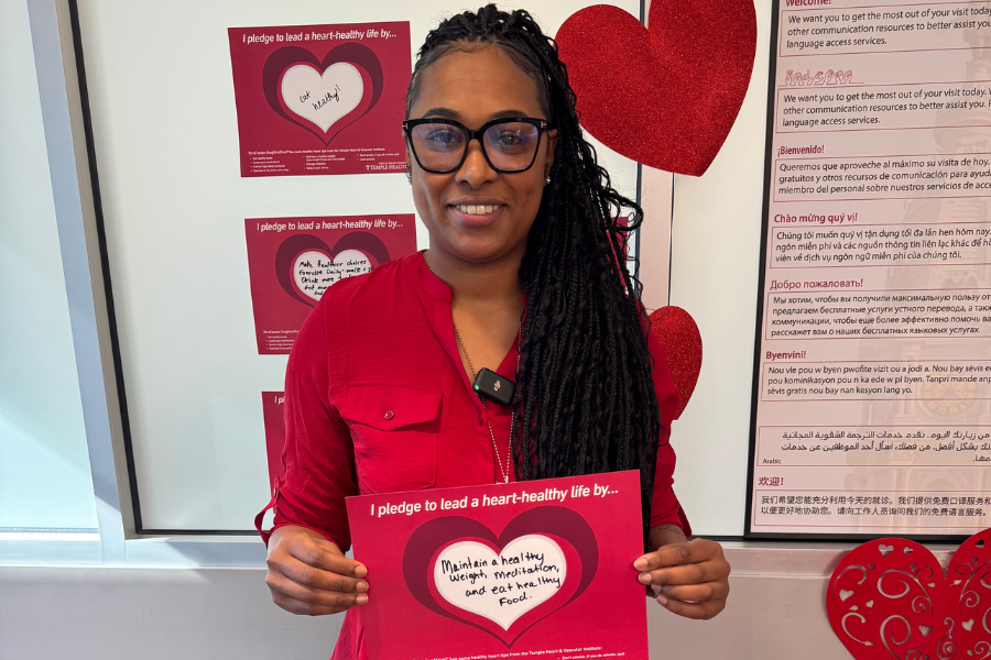 Temple employees, patients, and community members made pledges about their plans to live heart-healthy lives. 
