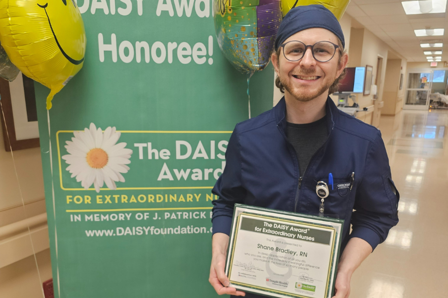 Shane Bradley, RN, winner of Temple Health-Chestnut Hill Hospital’s Q4 DAISY Award.