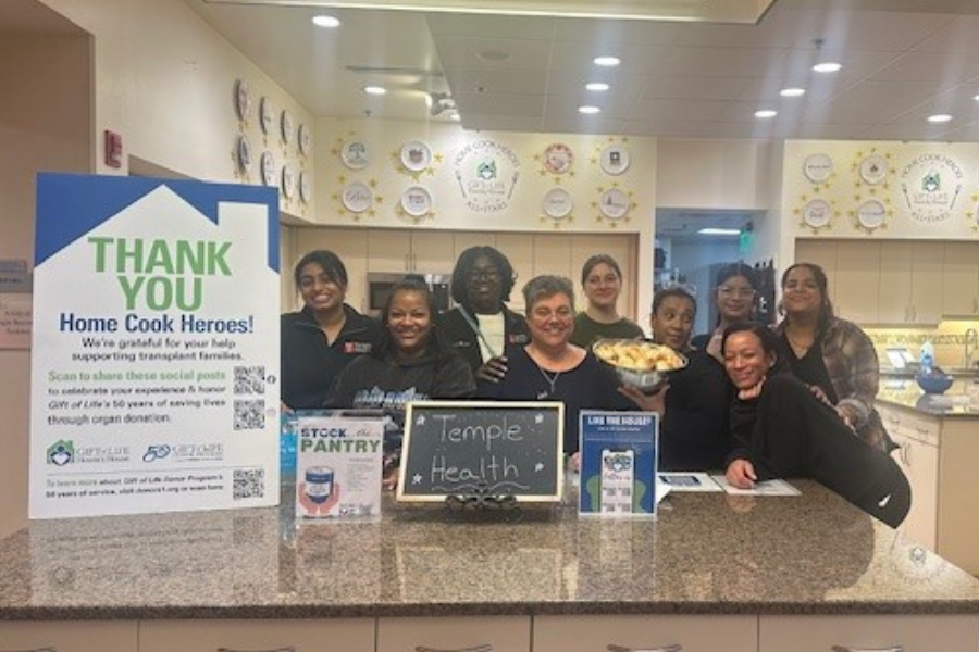 Team members from 7 North Boyer, the Neuro ICU, and Boyer 8 at Gift of Life Howie’s House.