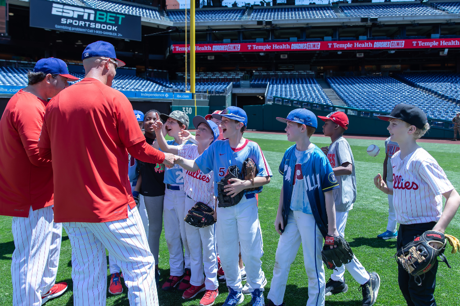 Our Coaches Clinic participants had the opportunity to learn fundamentals directly from the pros.