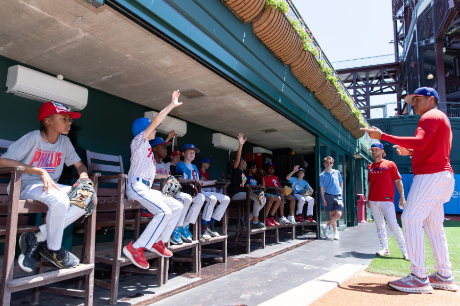 Our Coaches Clinic participants had the opportunity to learn fundamentals directly from the pros.