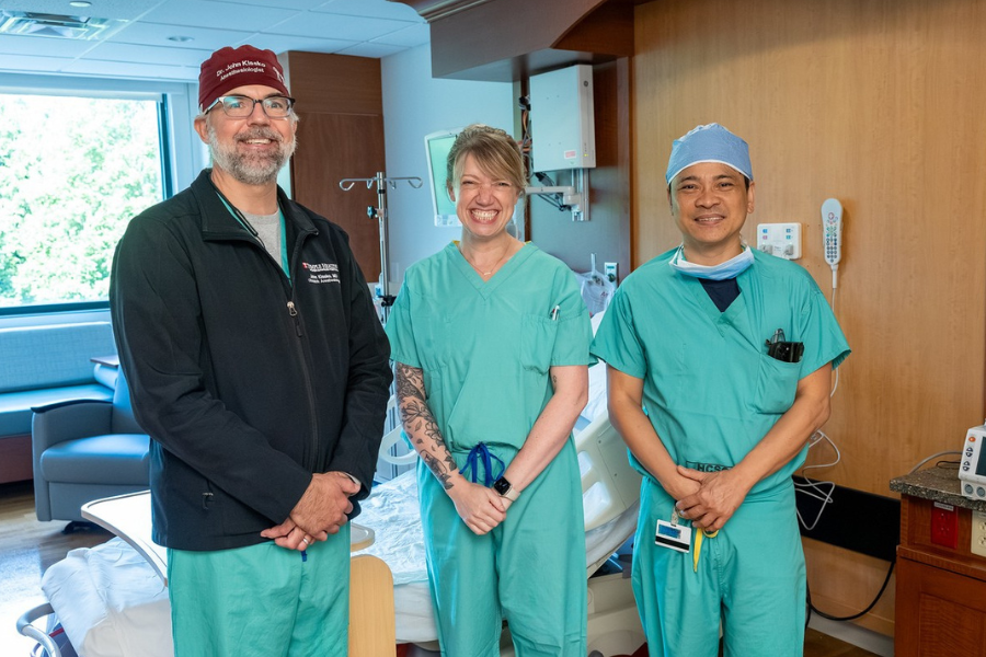 Temple Women & Families team members on the first day at the new hospital.