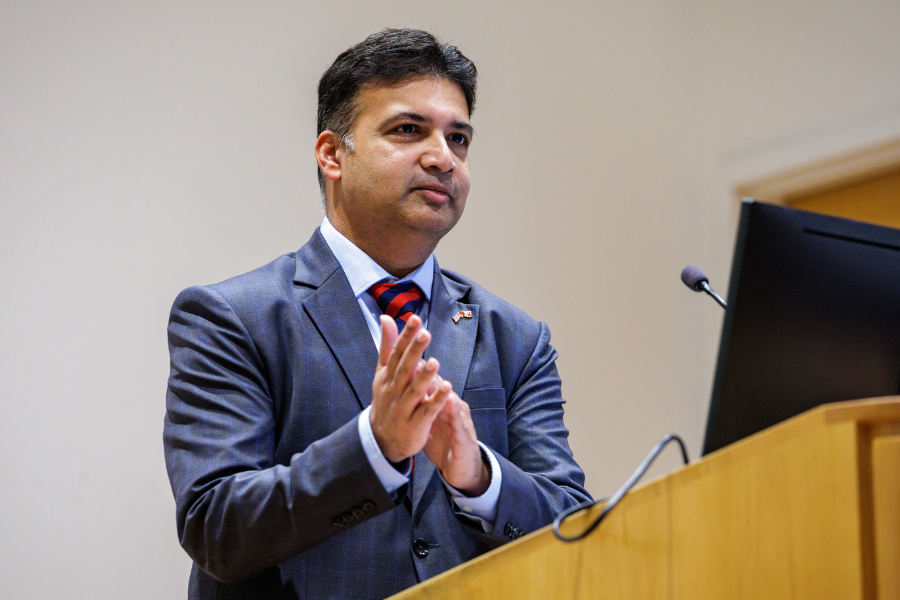 Temple Health teams celebrated achieving their national lung transplant milestone.