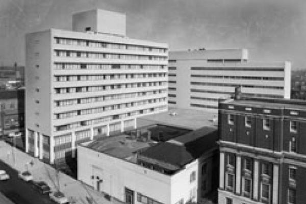 Old photo of exterior of Temple University Hospital