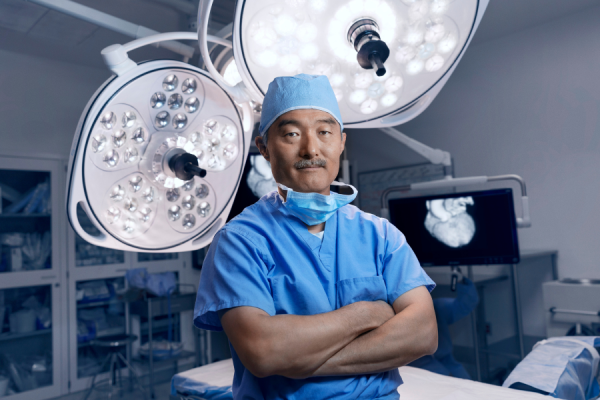 Dr. Yoshiya Toyoda, Chief of Cardiovascular Surgery at Temple University Hospital, and one of the few physicians in the US who performs the highly complex Ross procedure.