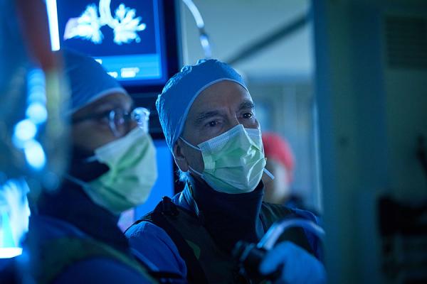 Gerard Criner in lung operating room